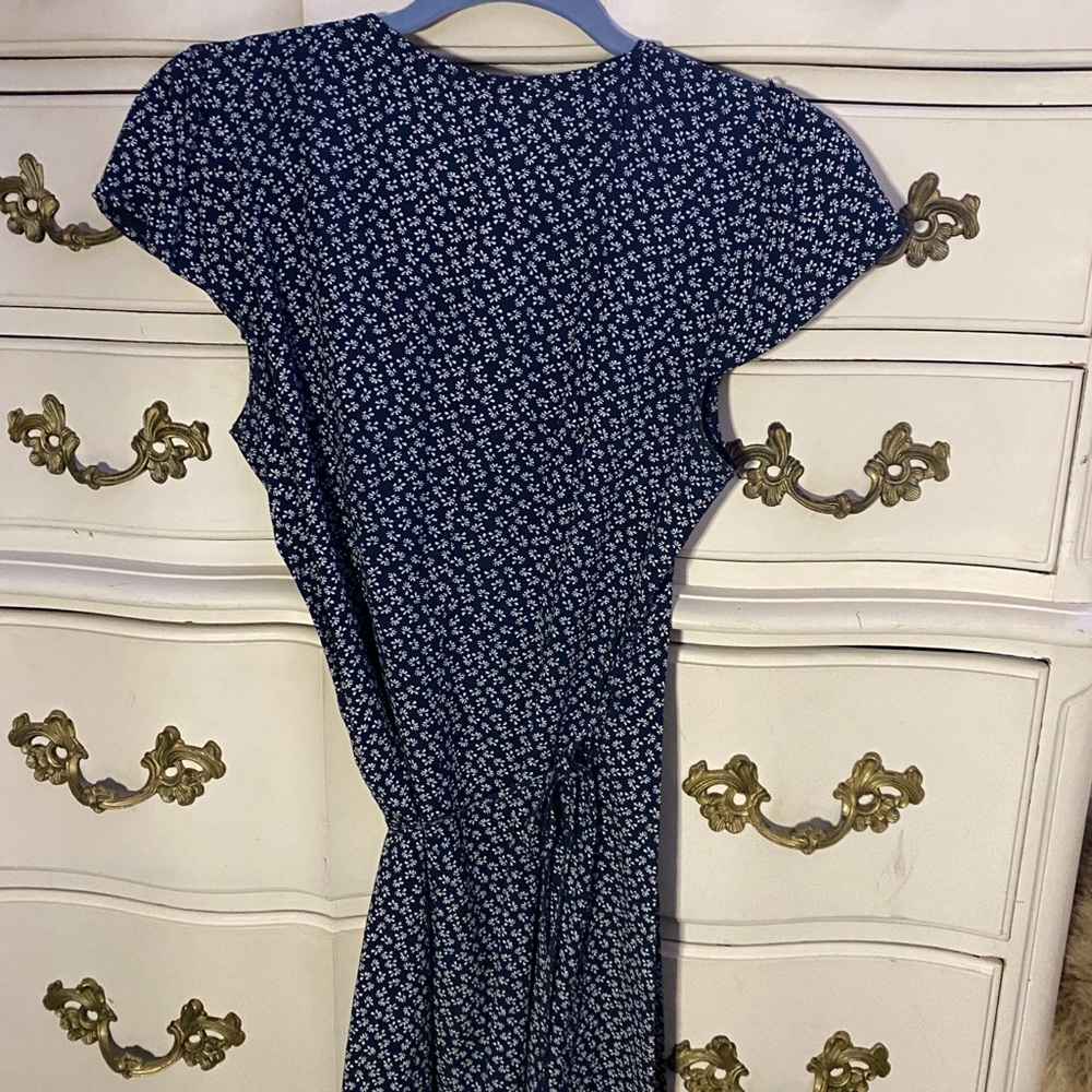 Brandy Melville Robbie Dress - Picture 3 of 5